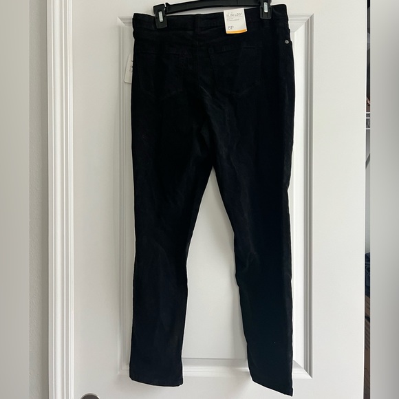 NWT Style & Co. Tummy Control Corduroy Pants, Deep Black, Size 8 Petite - Picture 3 of 6